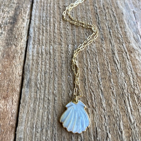 Carved Shell Necklace - Picture 7 of 10